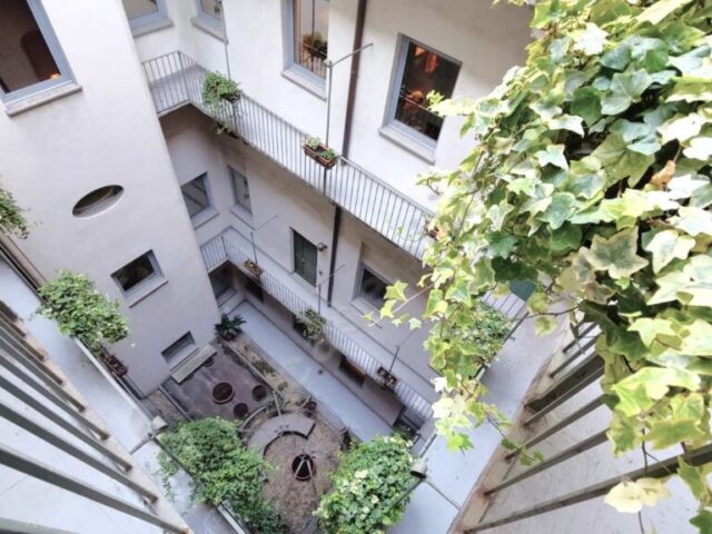 via-garibaldi-monolocale-piano-alto-in-stabile-del-700 (1) via-garibaldi-monolocale-piano-alto-in-stabile-del-700 (1)