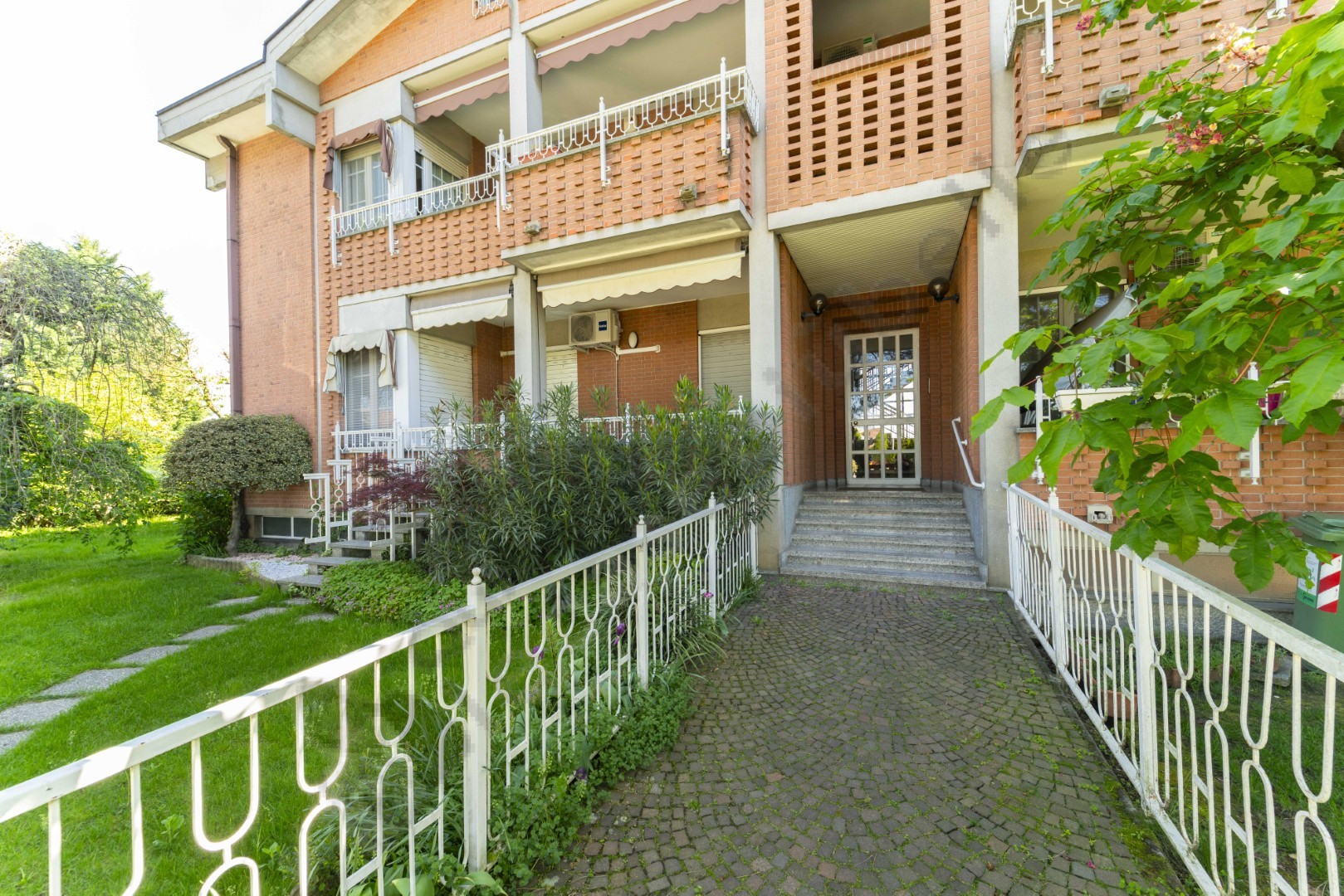 appartamento_con_terrazzo_in_villaggio-01
